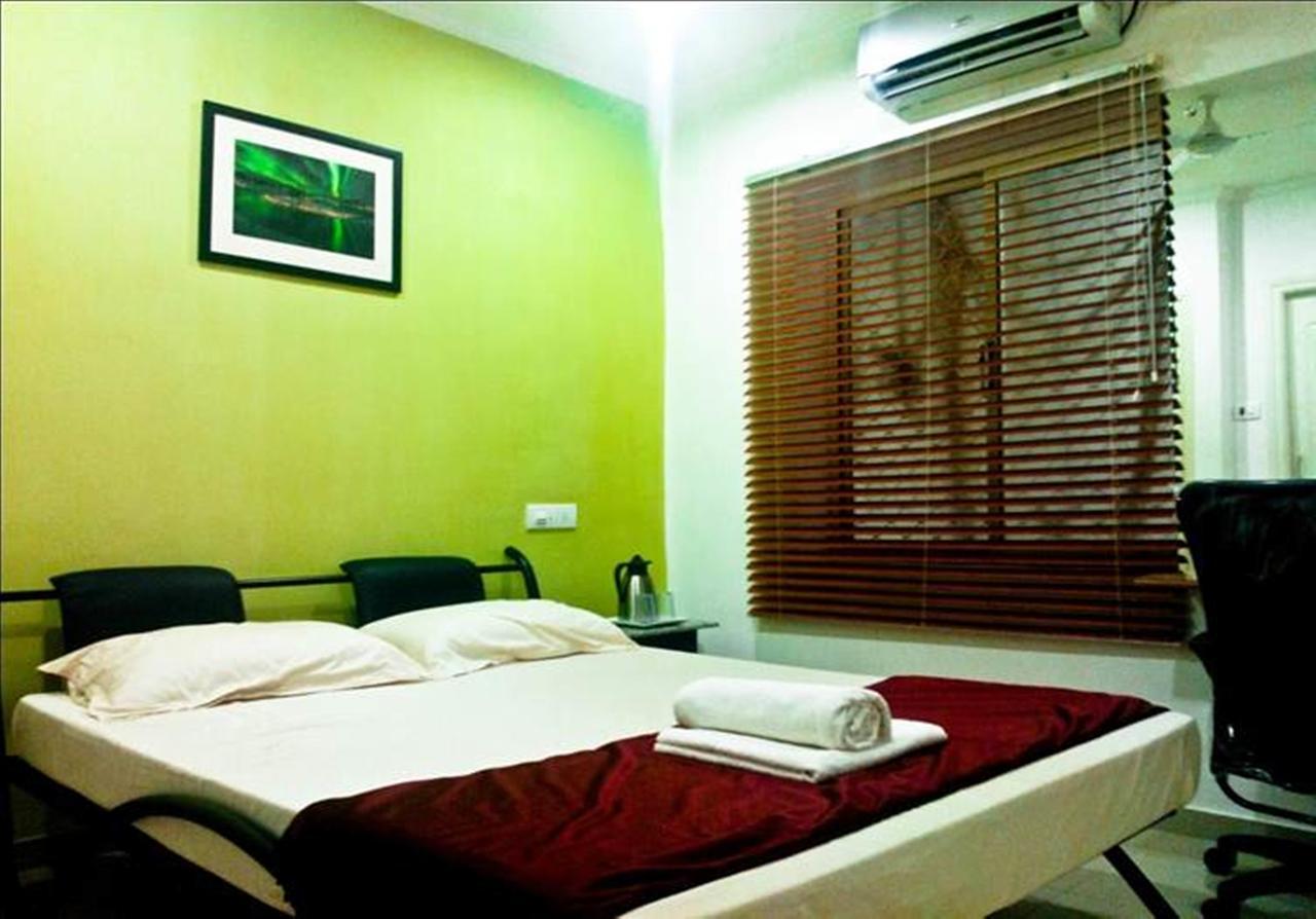 เดคแคน คอมฟอร์ต Hotel ไฮเดอราบัด ภายนอก รูปภาพ