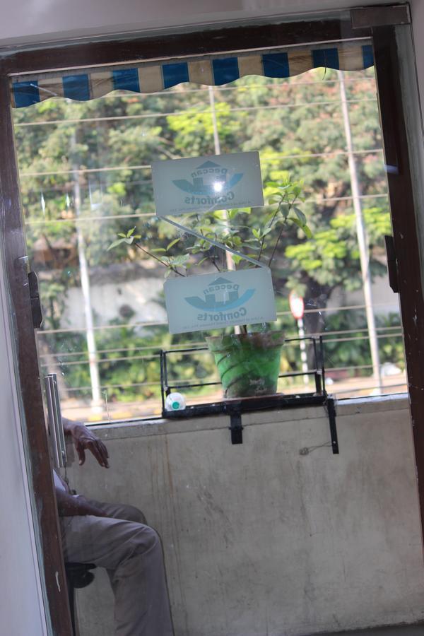 เดคแคน คอมฟอร์ต Hotel ไฮเดอราบัด ภายนอก รูปภาพ